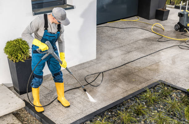 Best Pressure Washing Siding  in Slayton, MN